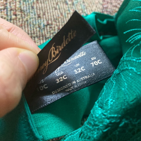 Belinda Emerald 4-Piece Set - Picture 7 of 10